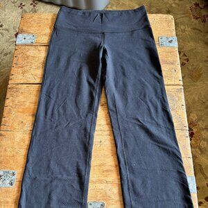 Leo Star Straight Leg Yoga Pants